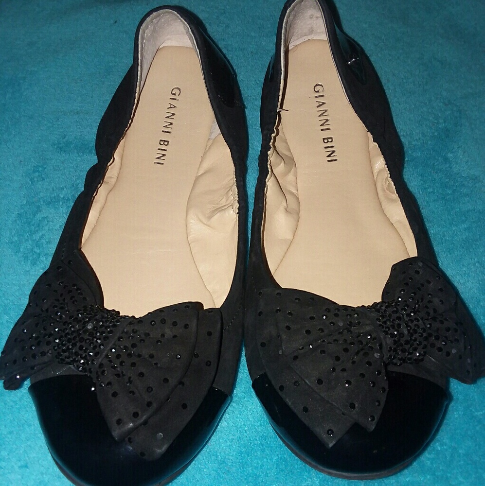Gianni Bini Black Bow Flats